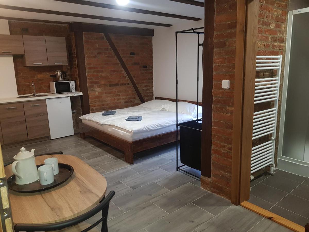 Penzion na statku Březová Brezova  Exterior foto